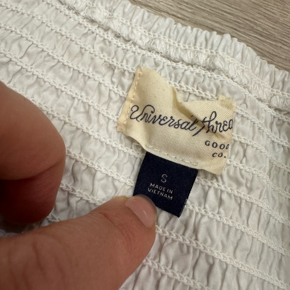 Universal Thread Textured White Top - image 3